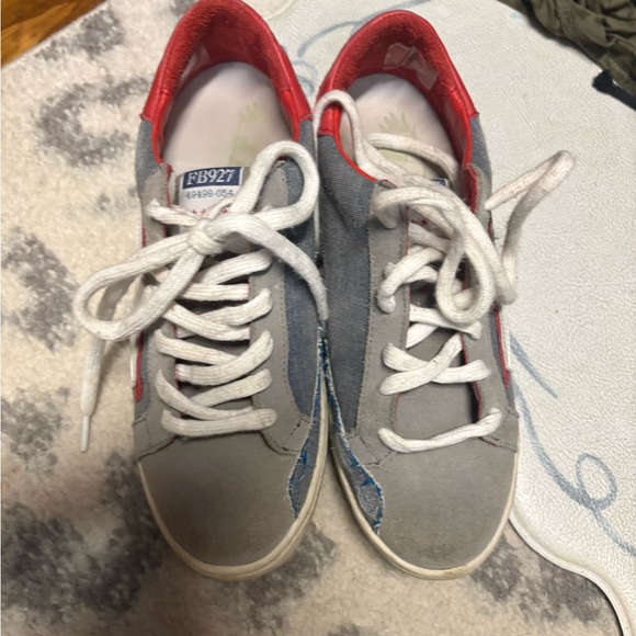 Freebird by Steven Gray and Red Star Sneakers - Picture 2 of 5